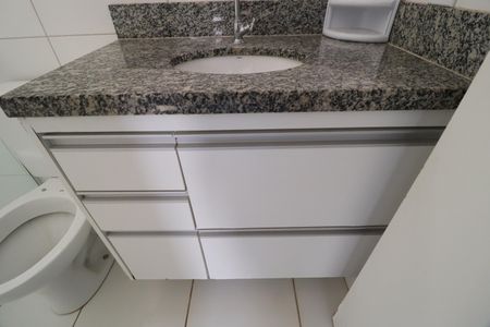 Apartamento para alugar com 60m², 2 quartos e 1 vagaBanheiro do Quarto 2
