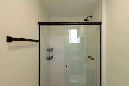 Apartamento para alugar com 70m², 2 quartos e 1 vaga Apartamento para alugar com 70m², 2 quartos e 1 vagaBanheiro Suíte