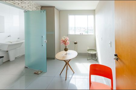 Apartamento para alugar com 220m², 3 quartos e 3 vagas Apartamento para alugar com 220m², 3 quartos e 3 vagasEscritório