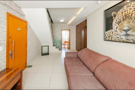 Apartamento para alugar com 220m², 3 quartos e 3 vagas Apartamento para alugar com 220m², 3 quartos e 3 vagasSala