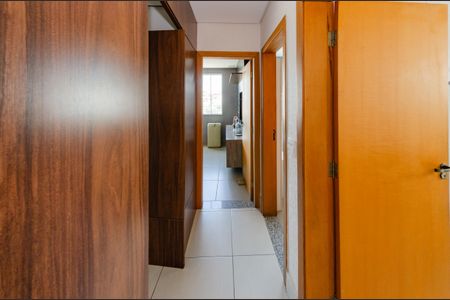 Apartamento para alugar com 220m², 3 quartos e 3 vagas Apartamento para alugar com 220m², 3 quartos e 3 vagasCorredor