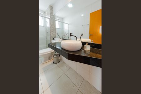 Apartamento para alugar com 220m², 3 quartos e 3 vagas Apartamento para alugar com 220m², 3 quartos e 3 vagasBanheiro social