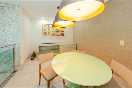 Apartamento para alugar com 220m², 3 quartos e 3 vagas Apartamento para alugar com 220m², 3 quartos e 3 vagasSala 2