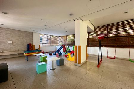 Apartamento à venda com 94m², 2 quartos e 1 vaga