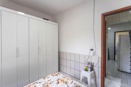 Quarto de casa para alugar com 1 quarto, 50m² em Serraria, Diadema