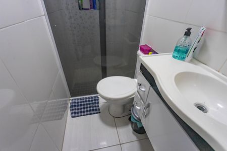 Banheiro  de casa para alugar com 1 quarto, 50m² em Serraria, Diadema