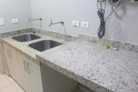 Casa à venda com 299m², 4 quartos e 4 vagasÁrea de Serviço