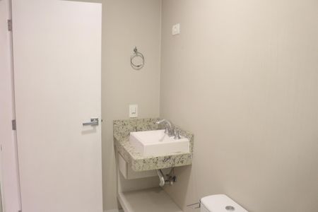 Casa à venda com 299m², 4 quartos e 4 vagasBanheiro da Suíte 2