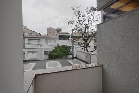 Casa à venda com 299m², 4 quartos e 4 vagasVaranda da Suíte 3