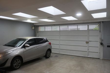Casa à venda com 299m², 4 quartos e 4 vagasGaragem
