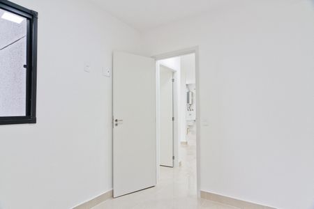 Quarto 1 de apartamento para alugar com 2 quartos, 37m² em Vila Albertina, São Paulo