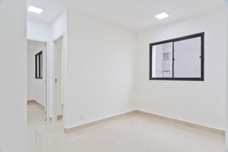 Sala de apartamento para alugar com 2 quartos, 37m² em Vila Albertina, São Paulo