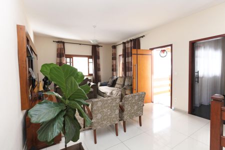 Casa para alugar com 5 quartos, 250m² em Jardim Riacho das Pedras, Contagem