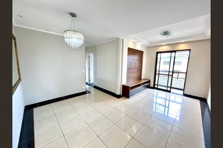 Sala de apartamento para alugar com 3 quartos, 83m² em Vila Pedro Moreira, Guarulhos
