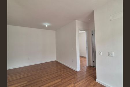 Sala  de apartamento para alugar com 2 quartos, 46m² em Recreio dos Bandeirantes, Rio de Janeiro