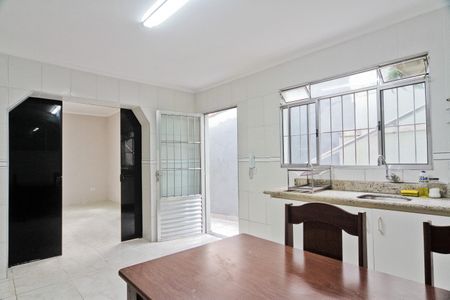 Casa para alugar com 90m², 3 quartos e 1 vaga Casa para alugar com 90m², 3 quartos e 1 vagaCozinha