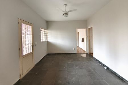 Sala de Estar de casa para alugar com 3 quartos, 150m² em Jardim Proenca I, Campinas