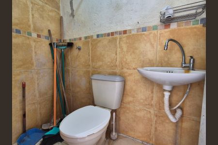 Casa à venda com 180m², 3 quartos e 3 vagasBanheiro de serviço