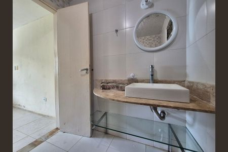 Casa à venda com 180m², 3 quartos e 3 vagasBanheiro suite 