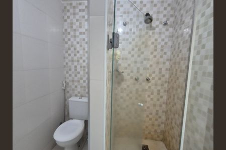 Casa à venda com 180m², 3 quartos e 3 vagasBanheiro suite 