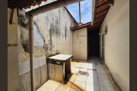 Casa à venda com 180m², 3 quartos e 3 vagasÁrea de Serviço 