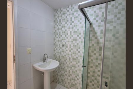 Casa à venda com 180m², 3 quartos e 3 vagasBanheiro 
