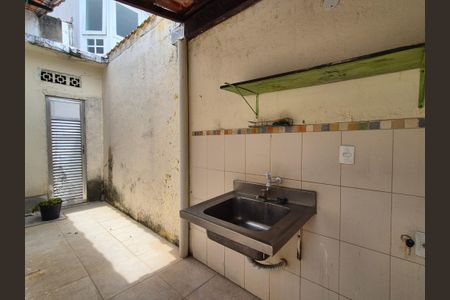 Casa à venda com 180m², 3 quartos e 3 vagasÁrea de Serviço 