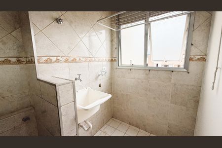 Apartamento para alugar com 65m², 3 quartos e 1 vagaÁrea de Serviço