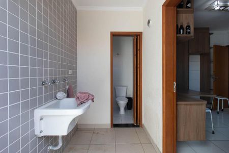 Casa à venda com 155m², 3 quartos e 4 vagasÁrea de Serviço