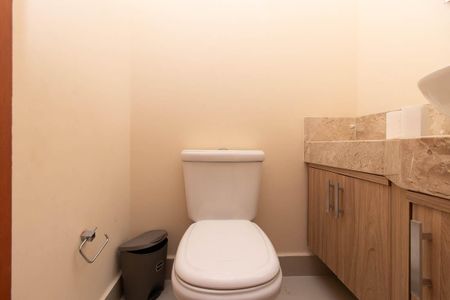 Casa à venda com 155m², 3 quartos e 4 vagasLavabo