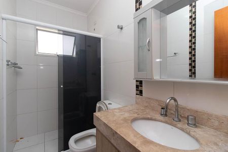 Casa à venda com 155m², 3 quartos e 4 vagasBanheiro da Suíte