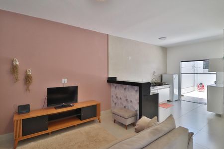 Sala de casa para alugar com 2 quartos, 100m² em Alto Umuarama, Uberlândia