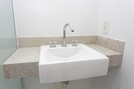 Apartamento para alugar com 76m², 3 quartos e 2 vagasBanheiro Social