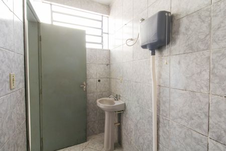 Apartamento para alugar com 60m², 2 quartos e sem vagaBanheiro
