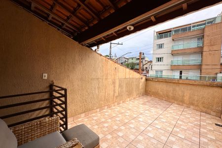 Sacada de casa à venda com 3 quartos, 180m² em Baeta Neves, São Bernardo do Campo