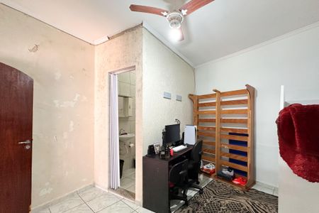 Casa à venda com 180m², 3 quartos e 1 vagaSuíte 