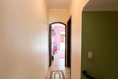 Casa à venda com 180m², 3 quartos e 1 vagaAcesso Aos Quartos