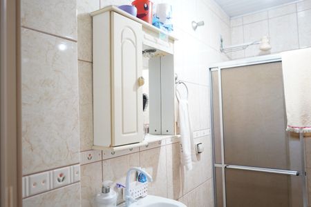 Casa à venda com 132m², 2 quartos e 1 vagaBanheiro