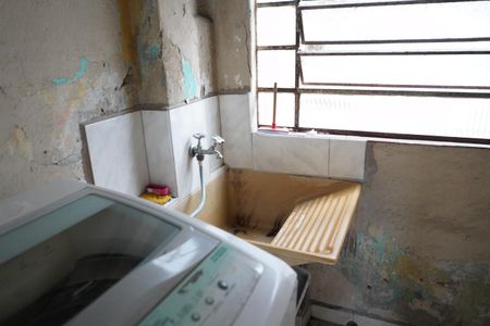 Casa à venda com 132m², 2 quartos e 1 vagaÁrea de Serviço