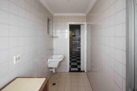 Apartamento para alugar com 71m², 2 quartos e sem vagaÁrea de Serviço