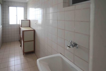 Apartamento para alugar com 71m², 2 quartos e sem vaga Apartamento para alugar com 71m², 2 quartos e sem vagaÁrea de Serviço