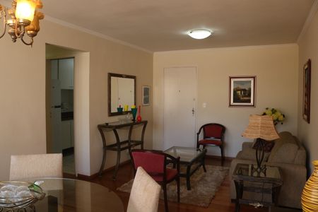 Apartamento para alugar com 80m², 2 quartos e 1 vagaSala