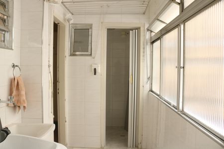 Apartamento para alugar com 80m², 2 quartos e 1 vagaÁrea de Serviço