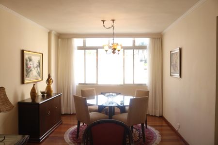 Apartamento para alugar com 80m², 2 quartos e 1 vagaSala