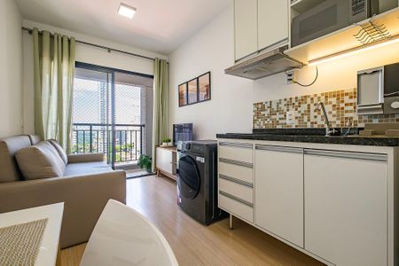 Sala/Cozinha de apartamento à venda com 1 quarto, 30m² em Sumaré, São Paulo