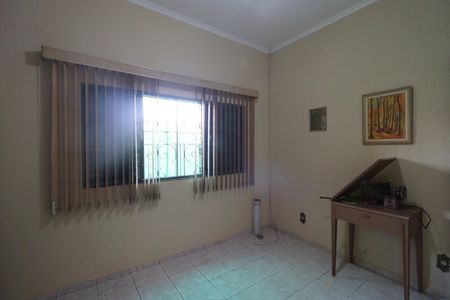 Casa para alugar com 163m², 3 quartos e 2 vagasQuarto 2