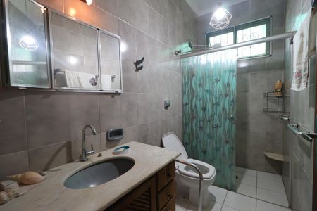 Casa para alugar com 163m², 3 quartos e 2 vagasBanheiro