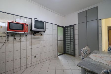 Casa para alugar com 163m², 3 quartos e 2 vagasCozinha