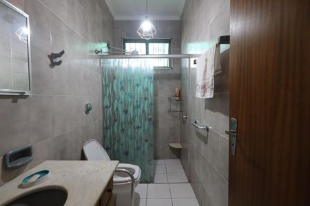 Casa para alugar com 163m², 3 quartos e 2 vagasBanheiro