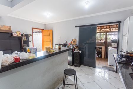 Casa à venda com 622m², 1 quarto e 12 vagasCozinha